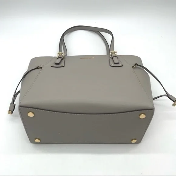 Michael Kors Voyager Tote Bag Grey